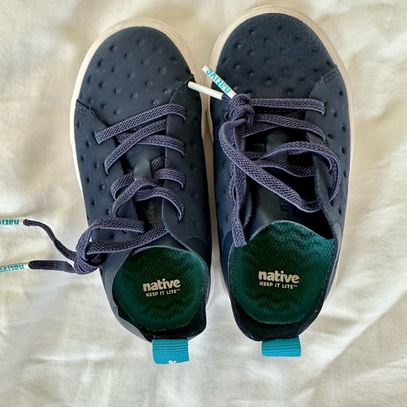 Native Lightweight Sneakers - Picture 5 of 5